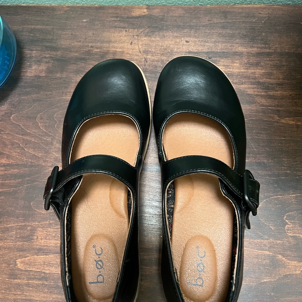 B.O.C. "Lara" Mary Jane's with Buckle Strap - Picture 5 of 7
